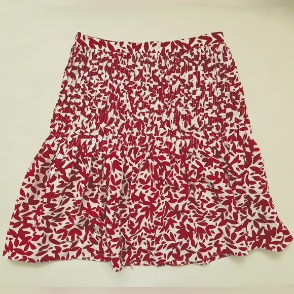 Oscar de la Renta 100% Silk Skirt, Size 2 - Picture 2 of 6